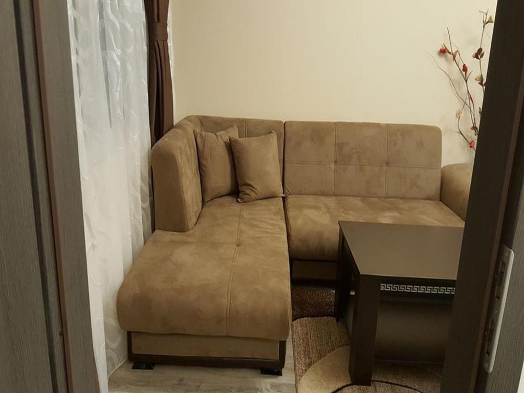Ayberk Apart ساندانسكي المظهر الخارجي الصورة