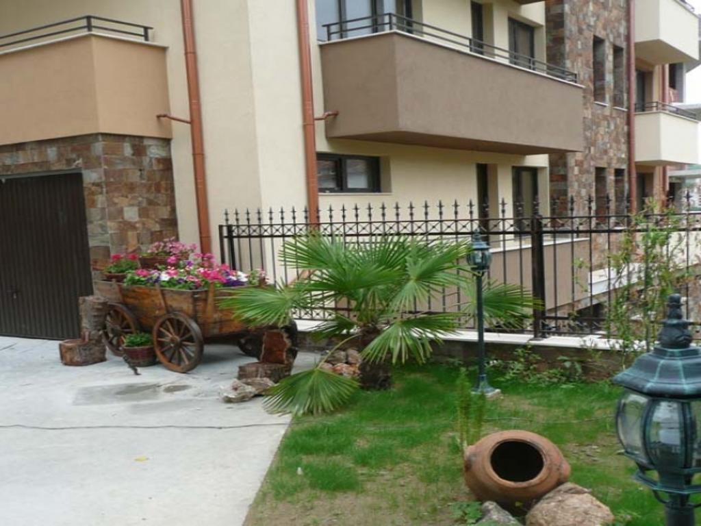 Ayberk Apart ساندانسكي المظهر الخارجي الصورة